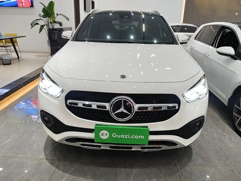 Mercedes-Benz GLA 2023