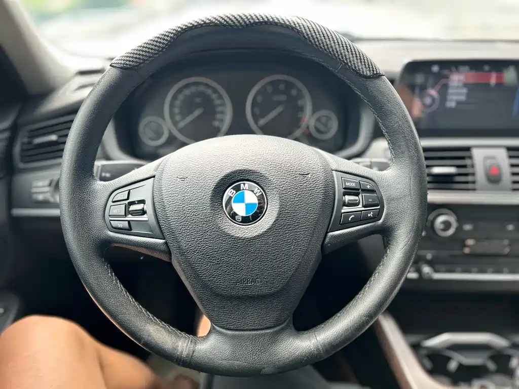 BMW X3 2016 — фото 9