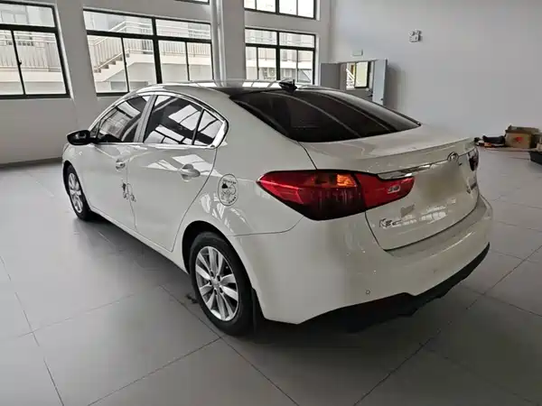 Kia K3 2016