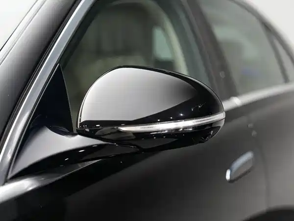 Mercedes-Benz S-Class 2024