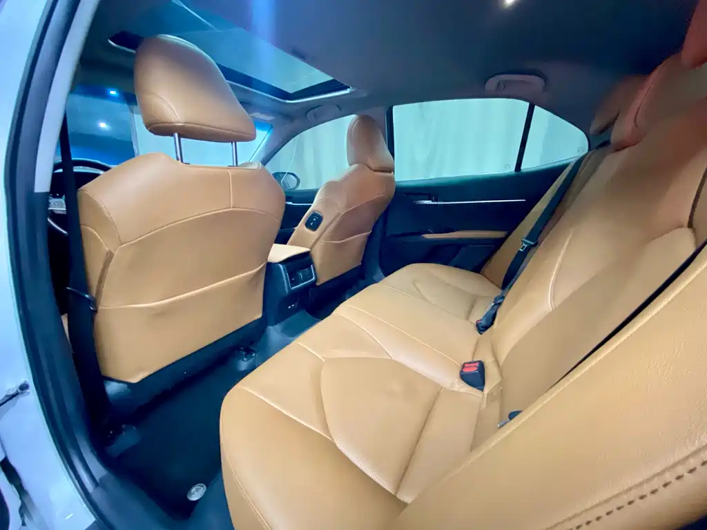 Toyota Camry 2021 — фото 14