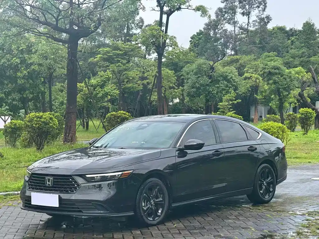 Honda Accord 2025 — фото 1