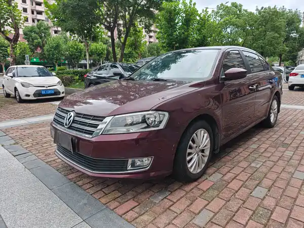 Volkswagen Lavida 2013