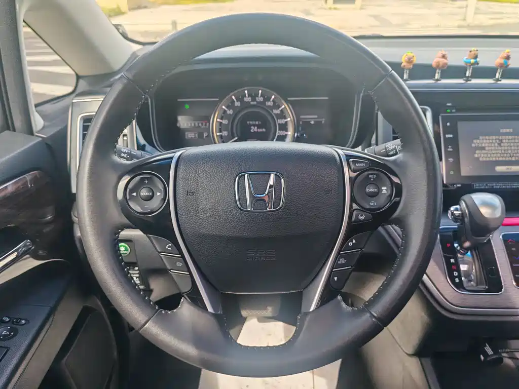 Honda Elysion 2016 — фото 12