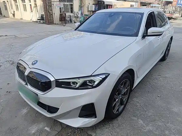 BMW i3 2024