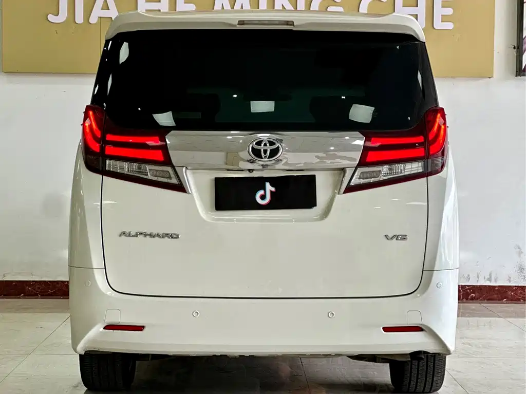 Toyota Alphard 2016 — фото 5