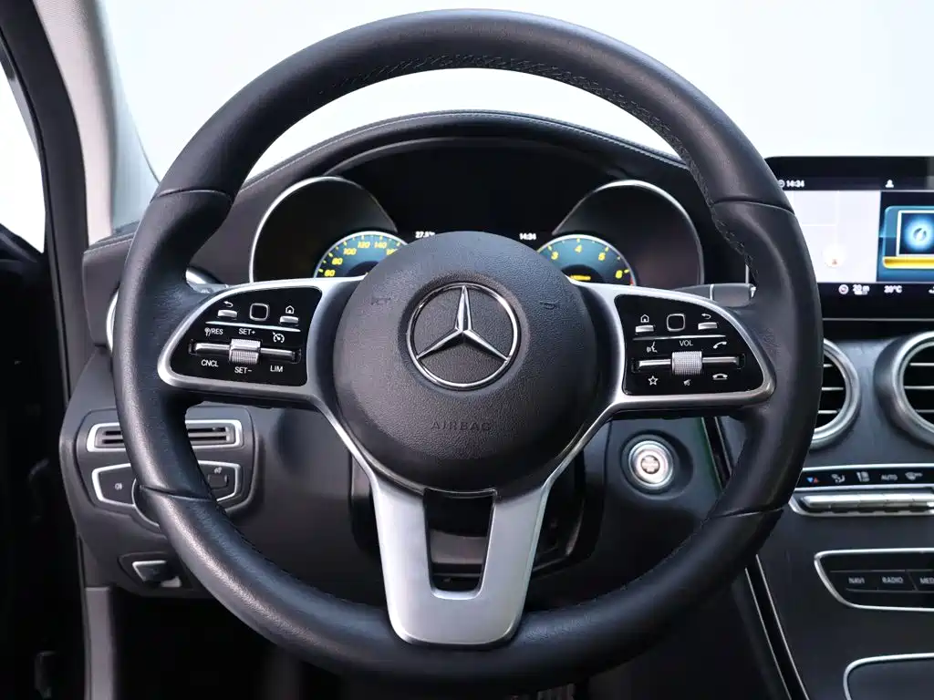 Mercedes-Benz C-Class 2020 — фото 16