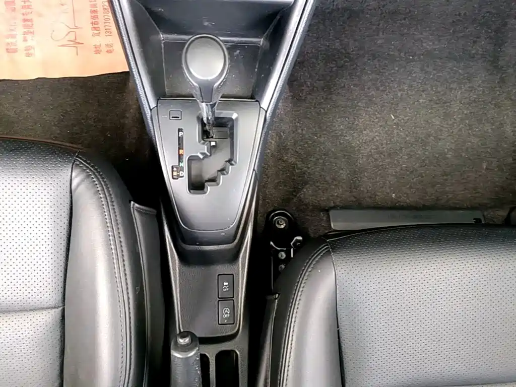 Toyota Yaris L 2022 — фото 14