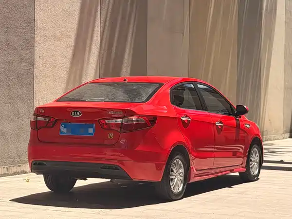 Kia K2 2015