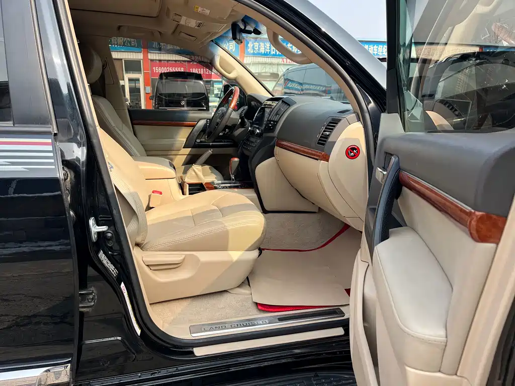 Toyota Land Cruiser 2015 — фото 25