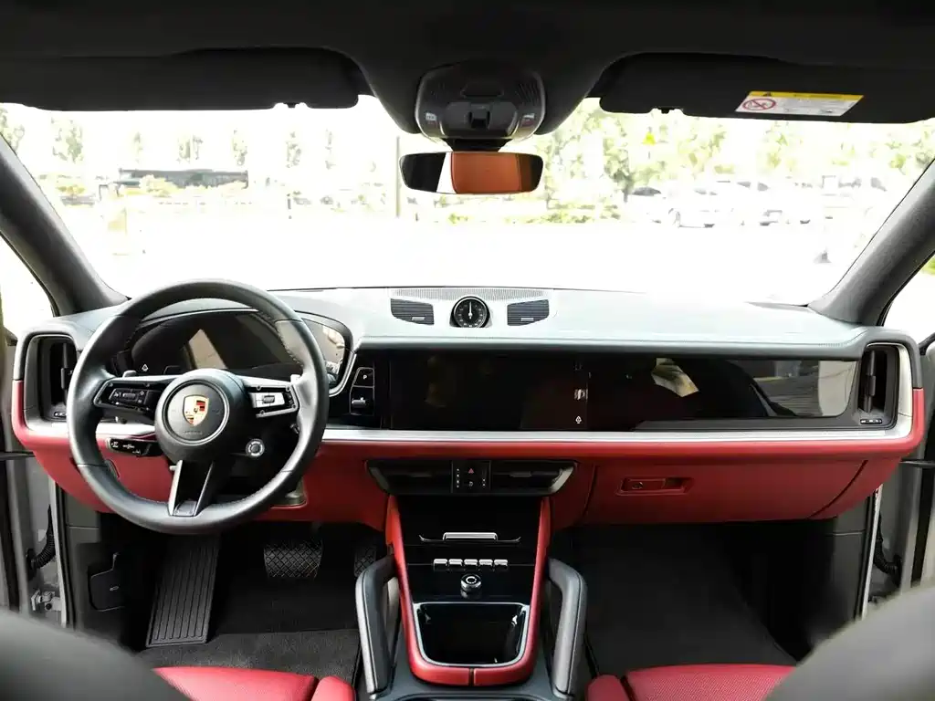 Porsche Cayenne 2024