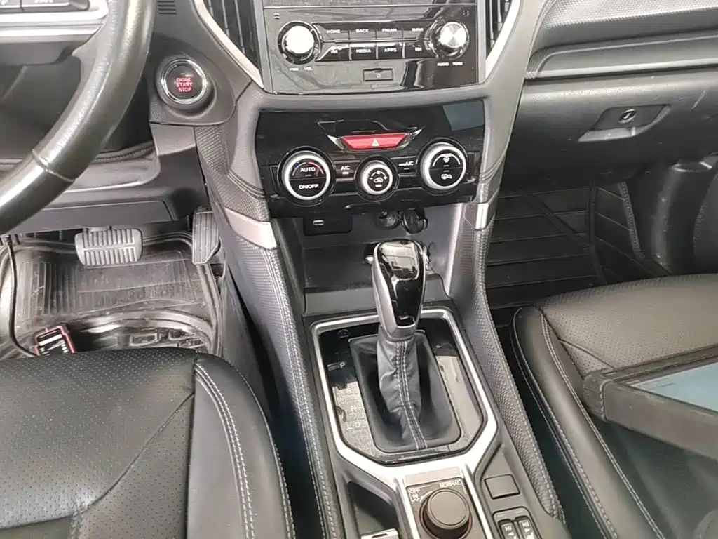 Subaru Forester 2020 — фото 14