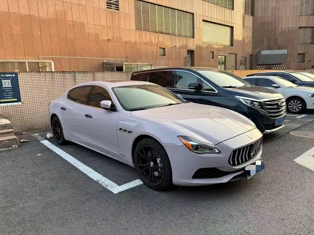 Maserati Quattroporte 2019 — фото 3