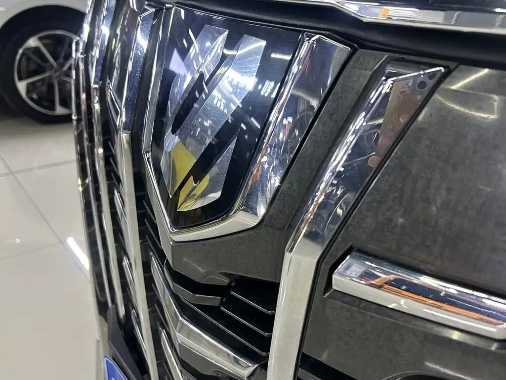 Toyota Alphard 2019 — фото 12