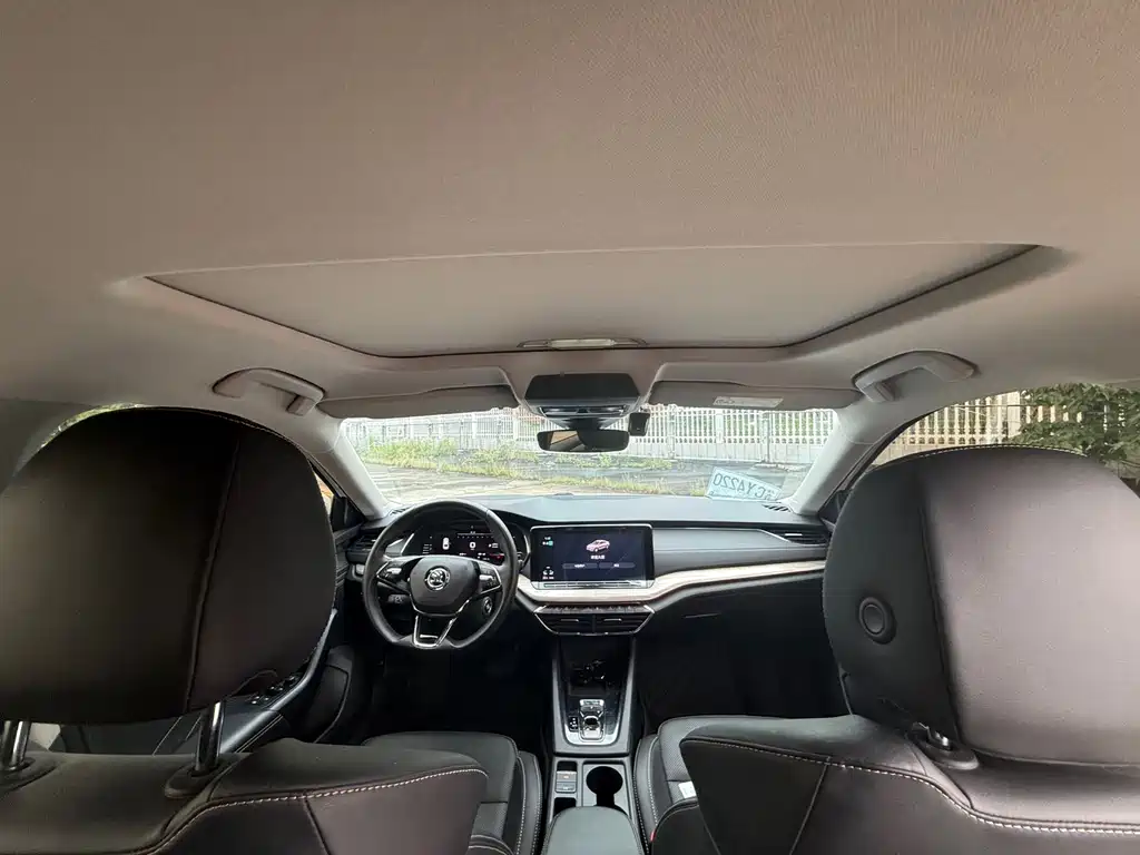 Skoda Octavia 2023 — фото 14