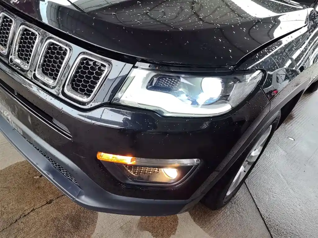Jeep Compass 2019 — фото 24