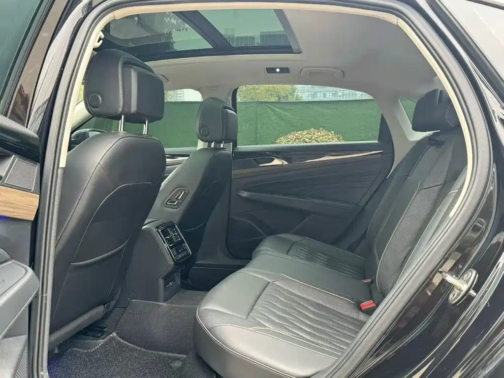 Volkswagen Passat 2021