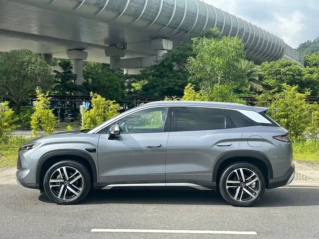 BYD Song L DM-i 2025 — фото 13