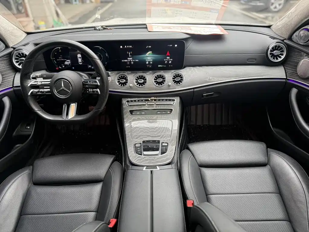 Mercedes-Benz E-Class 2021 — фото 10