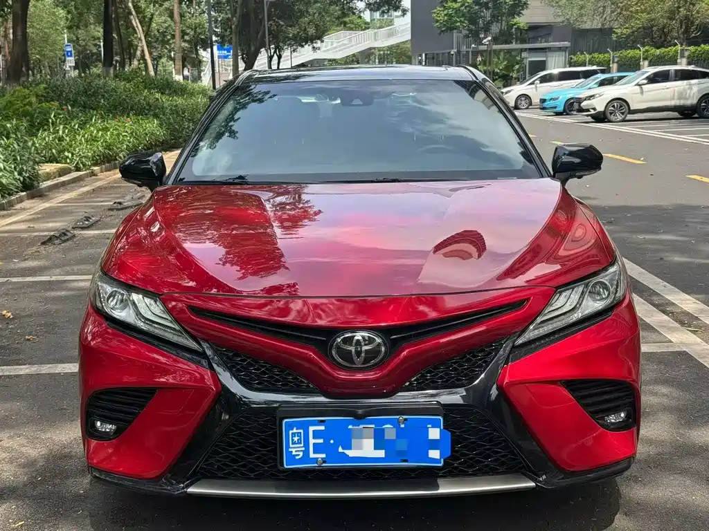 Toyota Camry 2020 — фото 10