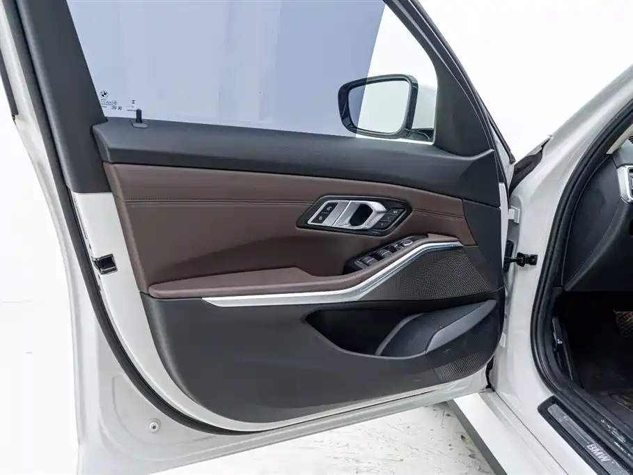 BMW i3 2023 — фото 13