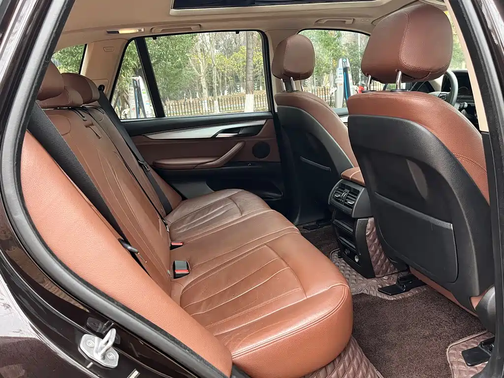 BMW X5 2018 — фото 12