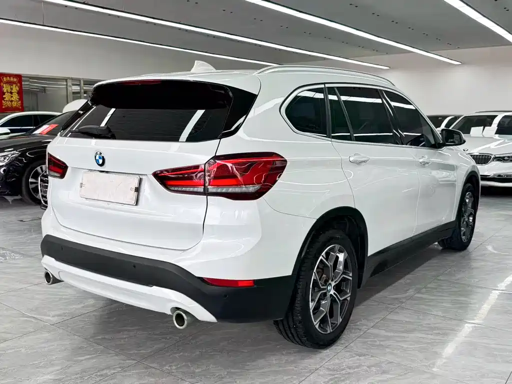 BMW X1 2022 — фото 6