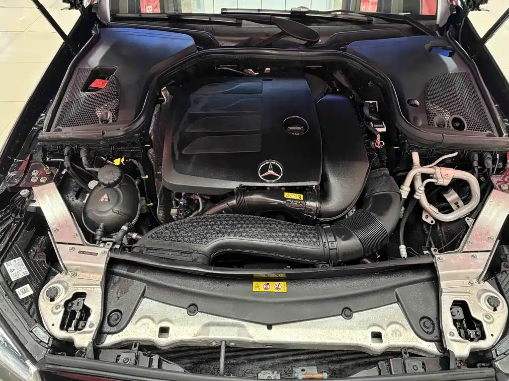 Mercedes-Benz E-Class 2021 — фото 10