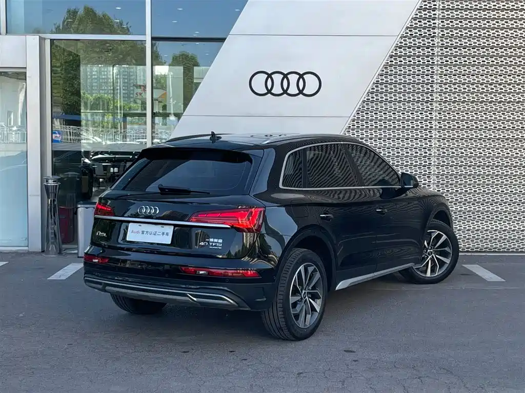 Audi Q5L 2022 — фото 4