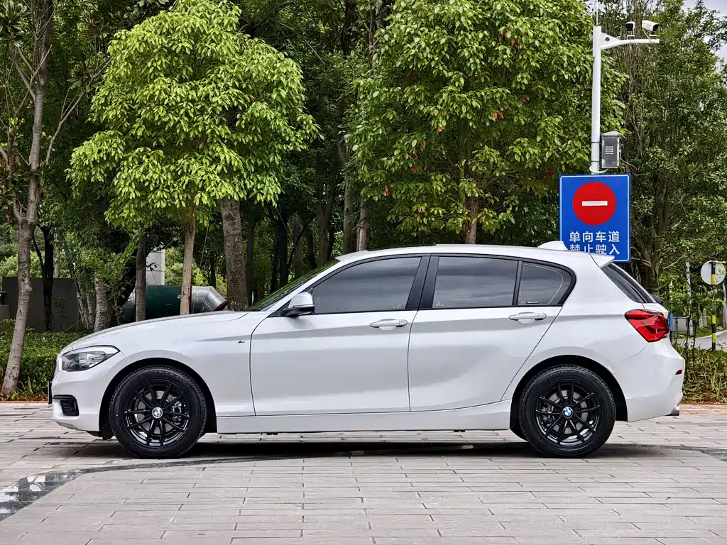 BMW 1 Series 2019