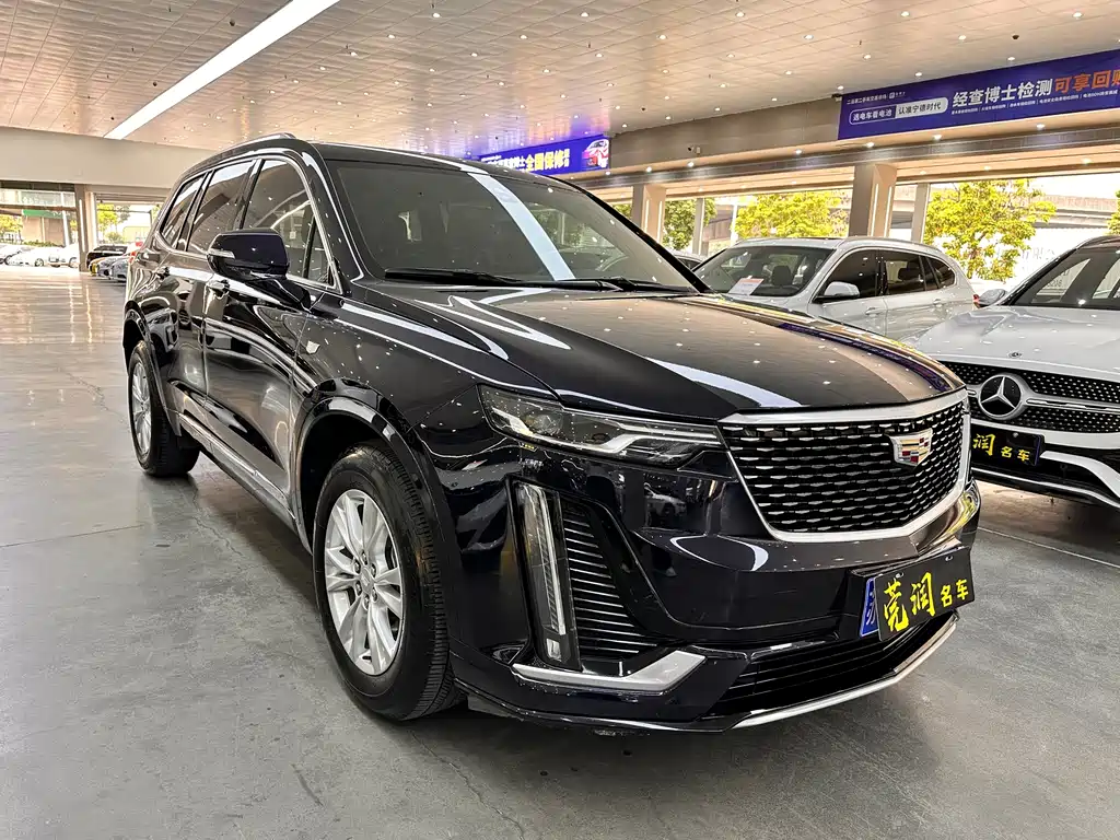 Cadillac XT6 2020 — фото 3