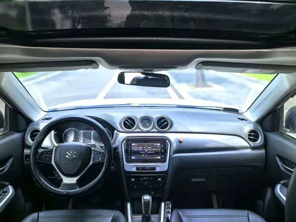 Suzuki Vitara 2016 — фото 14