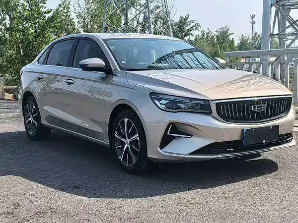 Geely Emgrand 2023