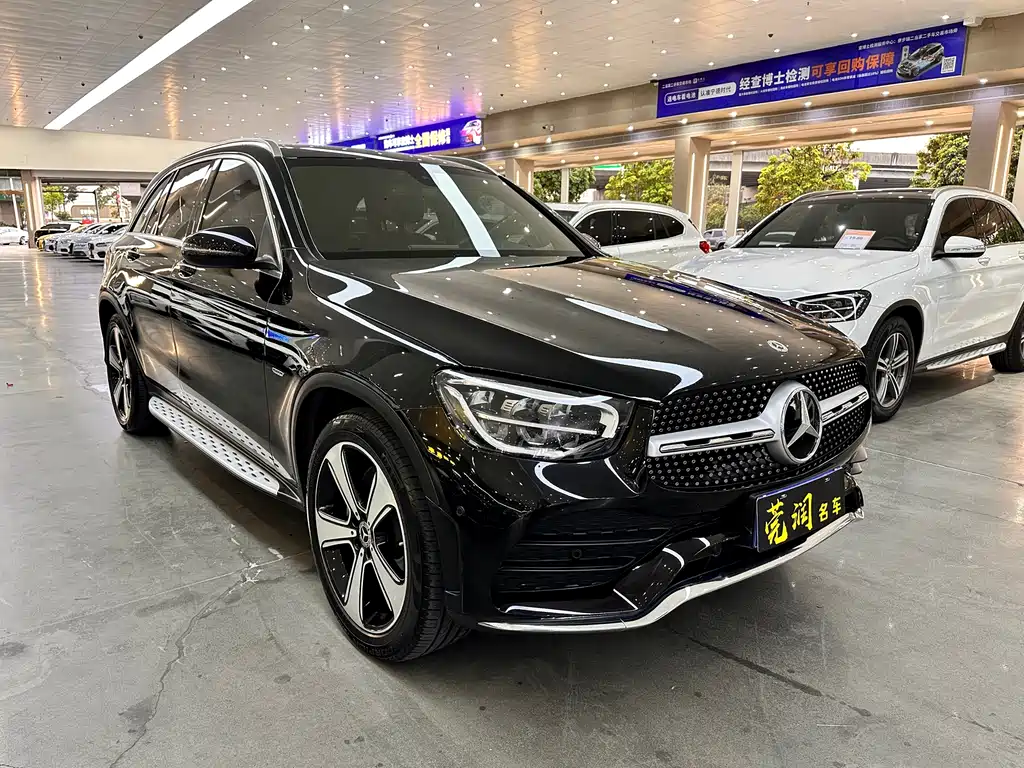 Mercedes-Benz GLC 2023