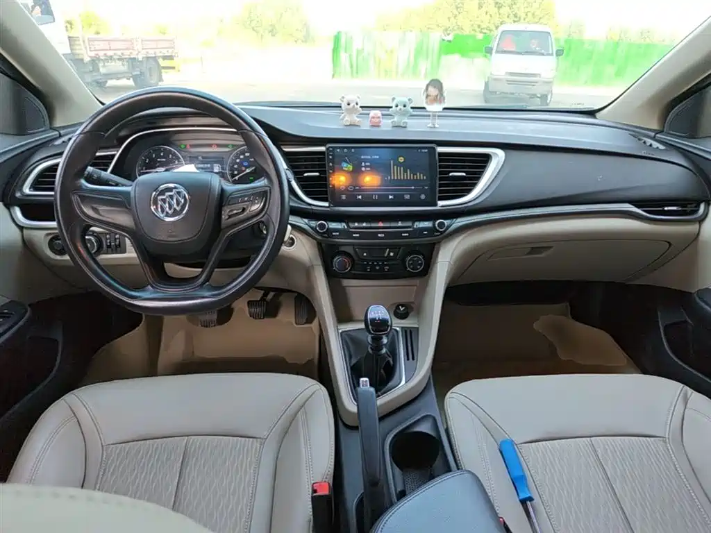 Buick Excelle 2017 — фото 10