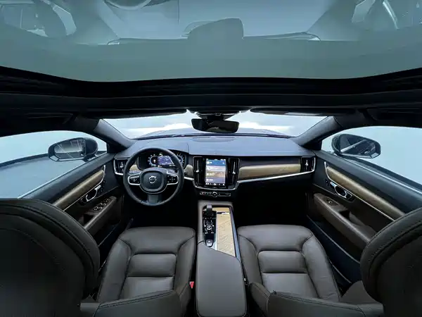 Volvo S90 2024