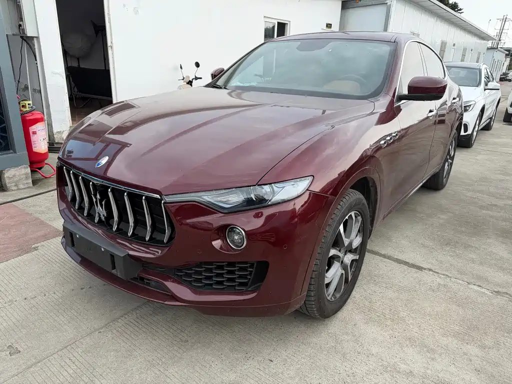 Maserati Levante 2016