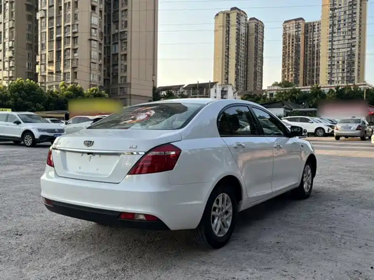 Geely Emgrand 2017