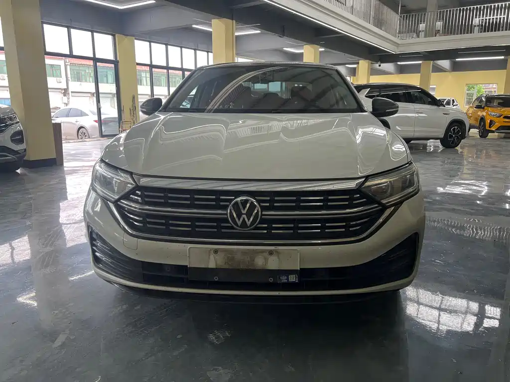 Volkswagen Sagitar 2022