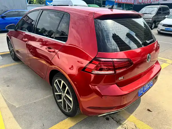 Volkswagen Golf 2020