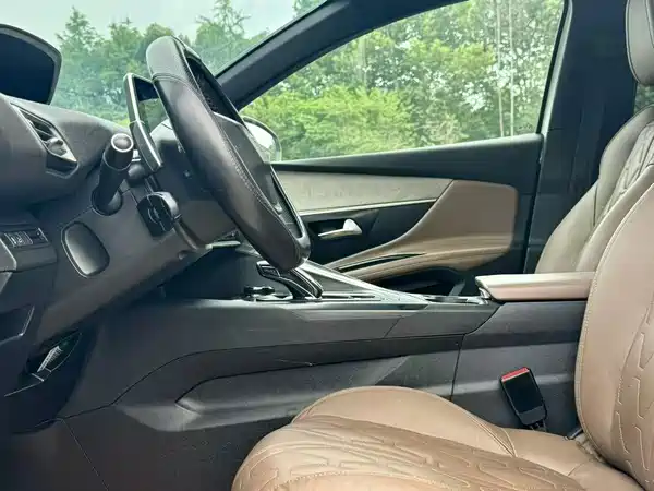 Peugeot 5008 2018