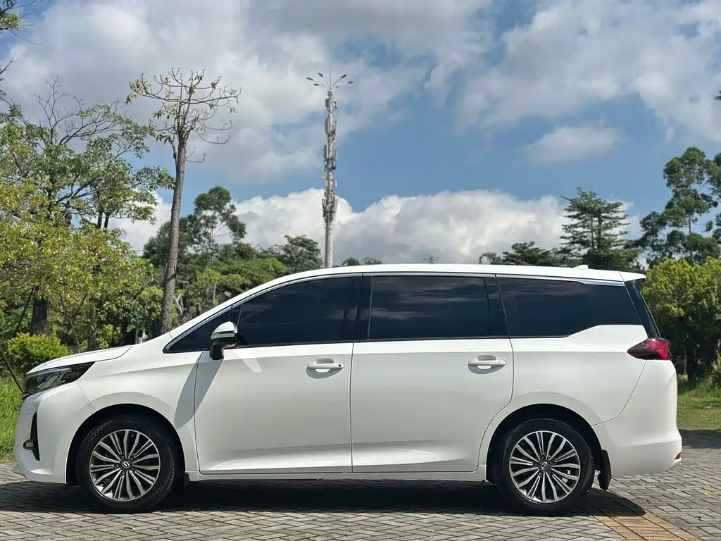 GAC Motor Trumpchi M6 2020 — фото 9