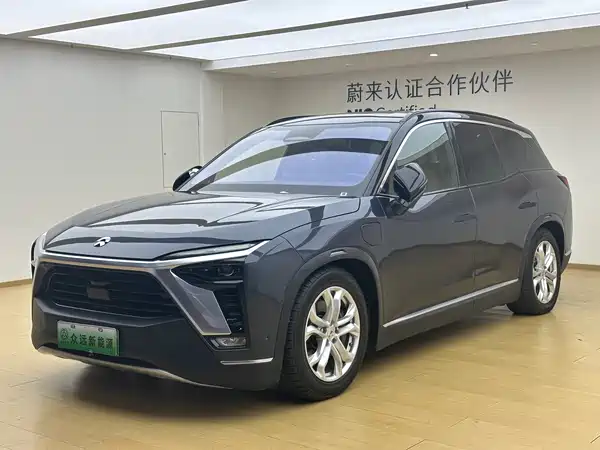 NIO ES8 2021