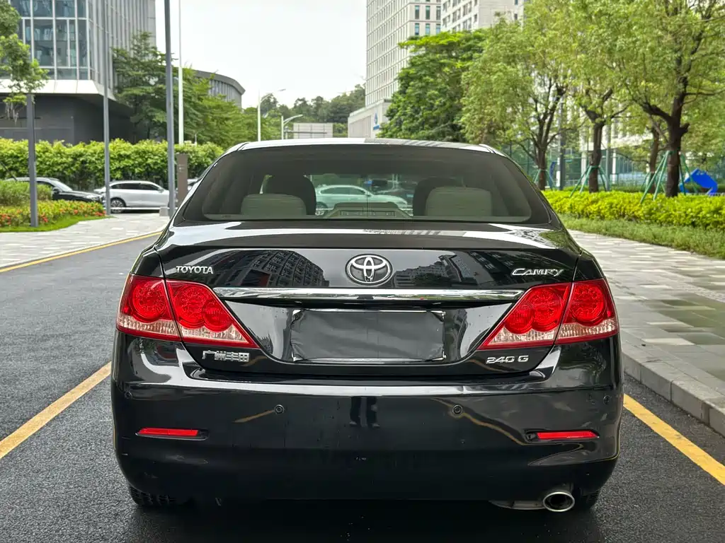 Toyota Camry 2008 — фото 9