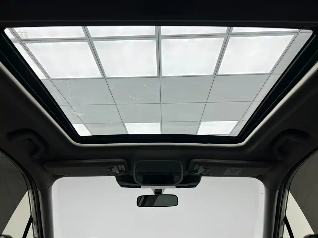 Subaru Forester 2022 — фото 14