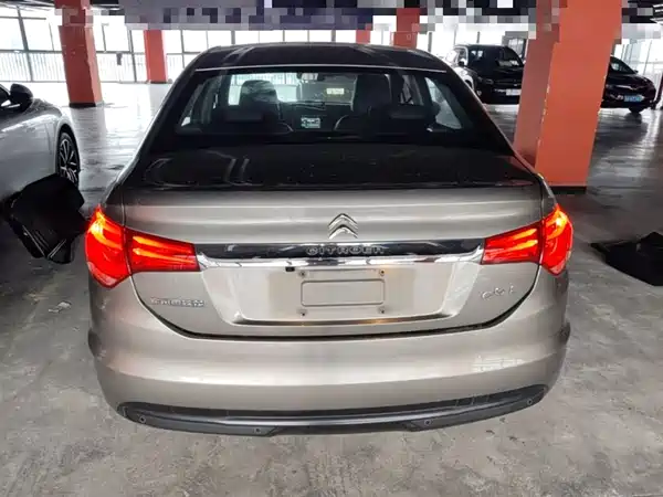 Citroën C4L 2014