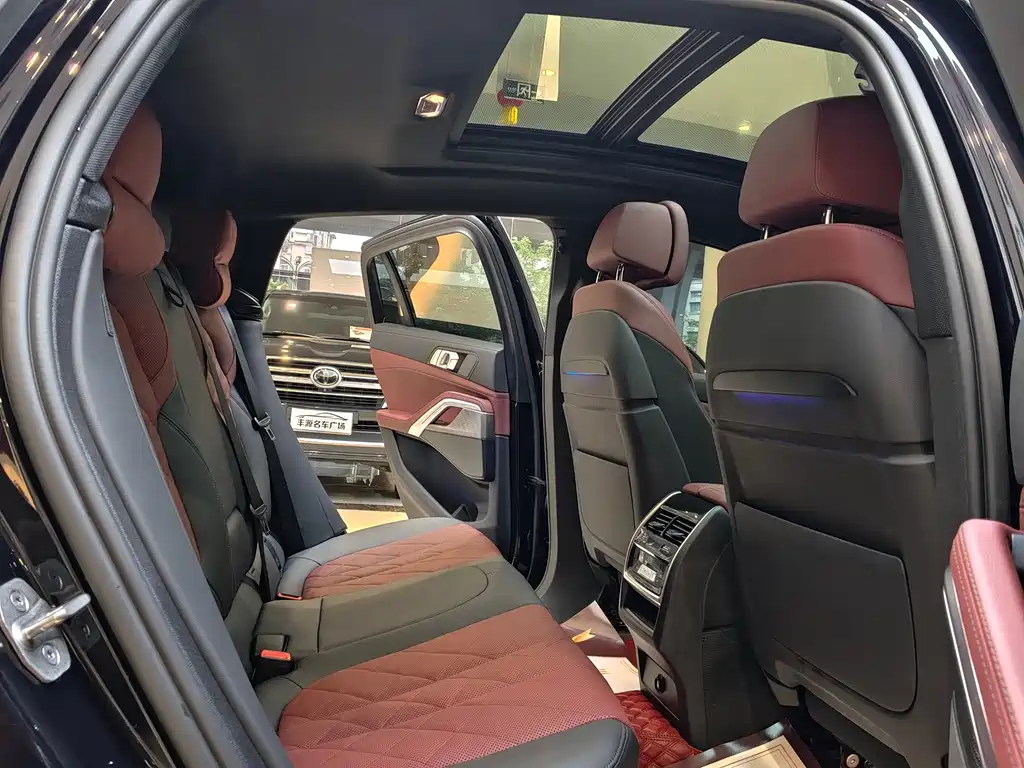 BMW X6 2022 — фото 10