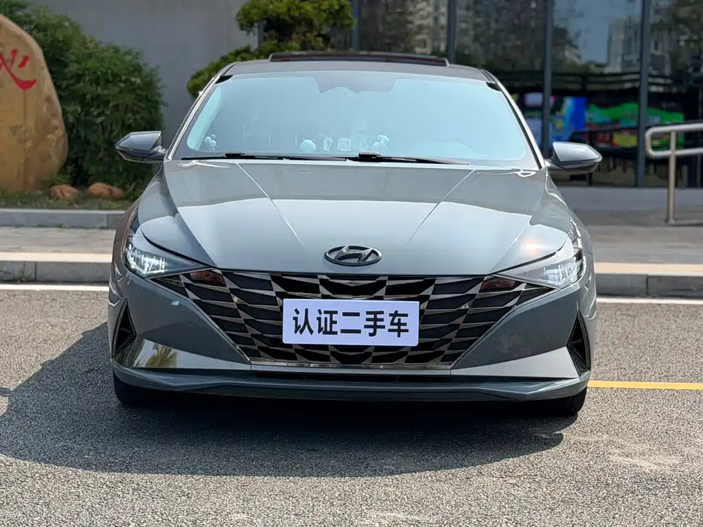 Hyundai Elantra 2021 — фото 2