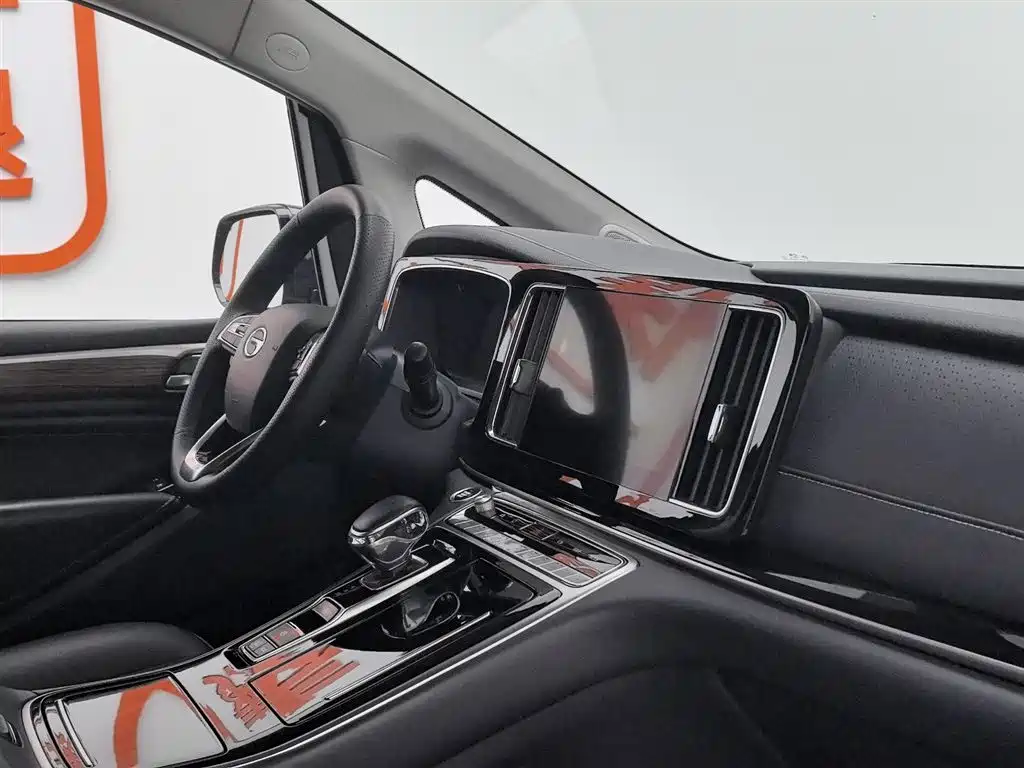 GAC Motor Trumpchi M8 2021 — фото 22