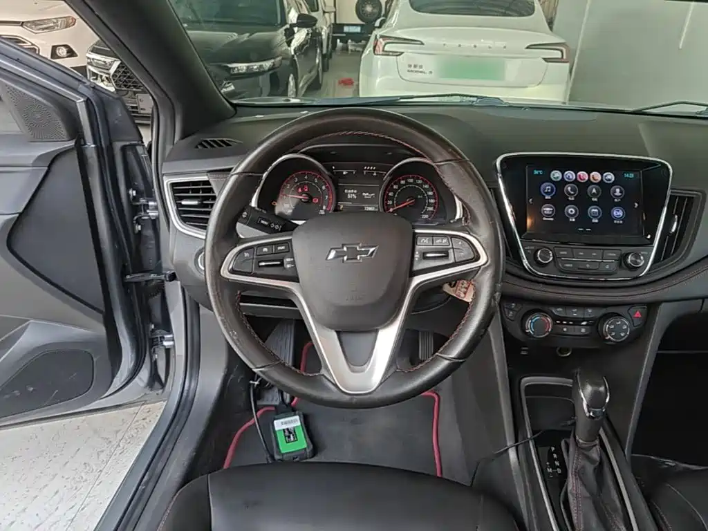 Chevrolet Monza 2019 — фото 11